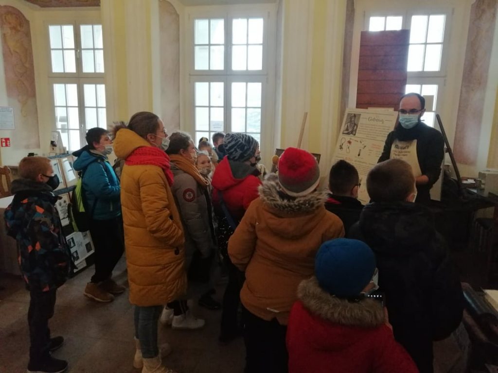  Uczniowie Trójki na wycieczce szlakiem atrakcji Supraśl – Białystok 
