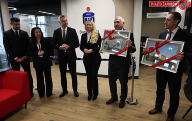 001 - Otwarcie nowej siedziby banku PKO BP  fot. J. Kurpiewska (24)