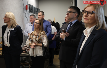 001 - Otwarcie nowej siedziby banku PKO BP  fot. J. Kurpiewska (11)