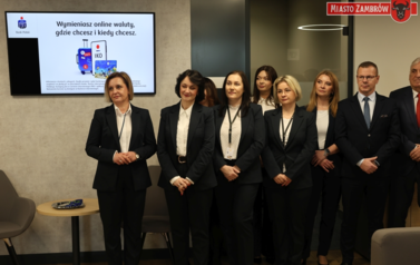 001 - Otwarcie nowej siedziby banku PKO BP  fot. J. Kurpiewska (7)