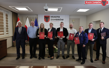 Zambr&oacute;w stawia na sport: Podpisanie um&oacute;w dotacyjnych ze stowarzyszeniami 1