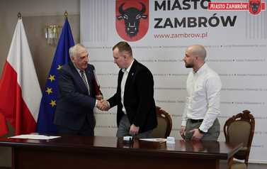 Zambr&oacute;w stawia na sport: Podpisanie um&oacute;w dotacyjnych ze stowarzyszeniami 10