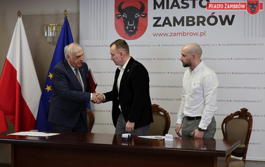 Zambr&oacute;w stawia na sport: Podpisanie um&oacute;w dotacyjnych ze stowarzyszeniami 11