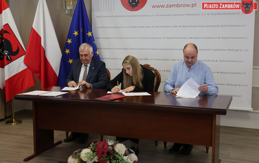 Zambr&oacute;w stawia na sport: Podpisanie um&oacute;w dotacyjnych ze stowarzyszeniami 22