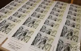 Galeria aktualności Wernisaż wystawy Anny Kochańskiej &bdquo;Poza spojrzeniem&rdquo; w Galerii Labirynt 63