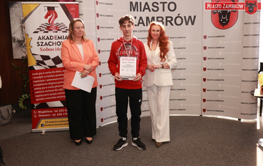 X Otwarty Turniej Szachowy o Puchar Burmistrza Miasta Zambr&oacute;w MOK 27