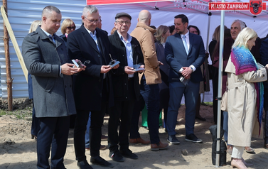 001 - symboliczne wmurowanie kamienia węgielnego ul. Magazynowa 8A 10 - 24.04.2026 r.  fot. J. Kurpiewska (177)