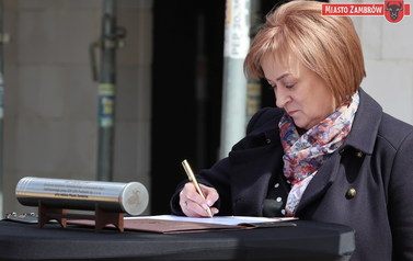 001 - symboliczne wmurowanie kamienia węgielnego ul. Magazynowa 8A 10 - 24.04.2026 r.  fot. J. Kurpiewska (92)