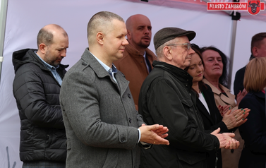001 - symboliczne wmurowanie kamienia węgielnego ul. Magazynowa 8A 10 - 24.04.2026 r.  fot. J. Kurpiewska (22)