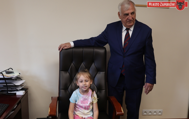 002 - Przedszkolaki z MP 1 z wizytą u Birmistrza 26.05.2026r. J. Kurpiewska (146)