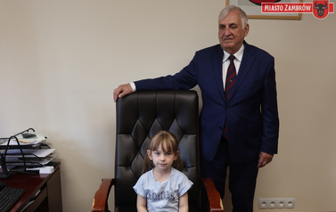 002 - Przedszkolaki z MP 1 z wizytą u Birmistrza 26.05.2026r. J. Kurpiewska (118)