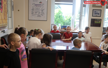 002 - Przedszkolaki z MP 1 z wizytą u Birmistrza 26.05.2026r. J. Kurpiewska (50)