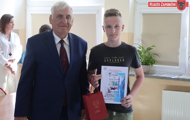 English Expert 2026 (13)