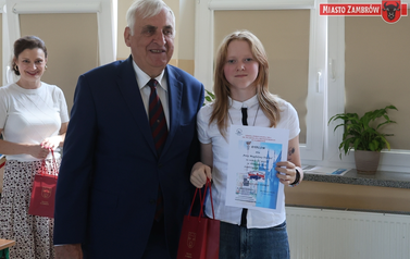 English Expert 2026 (12)