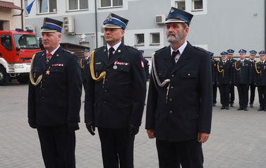 Powiatowe Obchody Dnia Strażaka w Zambrowie &mdash; Odznaczenia, Awanse i Wzruszające Chwile 32