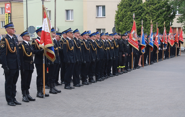 Powiatowe Obchody Dnia Strażaka w Zambrowie &mdash; Odznaczenia, Awanse i Wzruszające Chwile 47