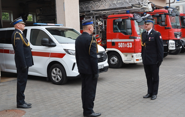Powiatowe Obchody Dnia Strażaka w Zambrowie &mdash; Odznaczenia, Awanse i Wzruszające Chwile 56