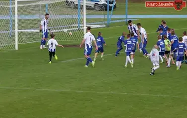 Piłkarskie Święto na Stadionie Miejskim &mdash; Olimpia Zambr&oacute;w żegna sezon z awansem do III Ligi! 4