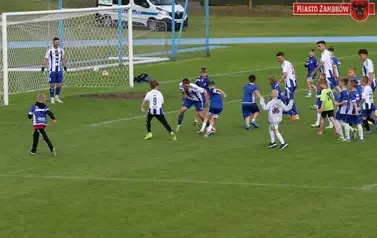 Piłkarskie Święto na Stadionie Miejskim &mdash; Olimpia Zambr&oacute;w żegna sezon z awansem do III Ligi! 5