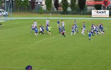 Piłkarskie Święto na Stadionie Miejskim &mdash; Olimpia Zambr&oacute;w żegna sezon z awansem do III Ligi! 7