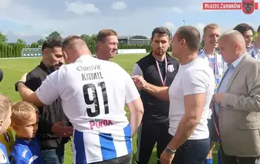 Piłkarskie Święto na Stadionie Miejskim &mdash; Olimpia Zambr&oacute;w żegna sezon z awansem do III Ligi! 31
