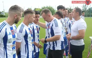 Piłkarskie Święto na Stadionie Miejskim &mdash; Olimpia Zambr&oacute;w żegna sezon z awansem do III Ligi! 51