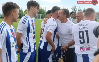 Piłkarskie Święto na Stadionie Miejskim &mdash; Olimpia Zambr&oacute;w żegna sezon z awansem do III Ligi! 57