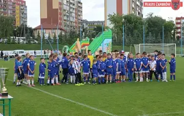 Piłkarskie Święto na Stadionie Miejskim &mdash; Olimpia Zambr&oacute;w żegna sezon z awansem do III Ligi! 73