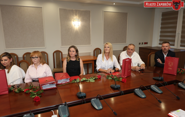 Uroczyste Wręczenie Akt&oacute;w Awansu Zawodowego Nauczycieli w Zambrowie 4