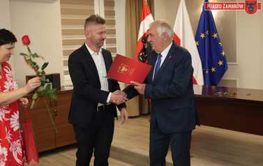 Uroczyste Wręczenie Akt&oacute;w Awansu Zawodowego Nauczycieli w Zambrowie 9