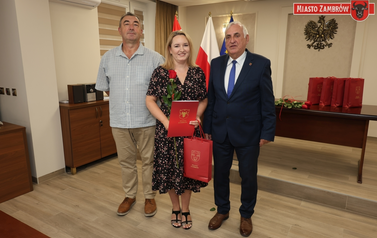 Uroczyste Wręczenie Akt&oacute;w Awansu Zawodowego Nauczycieli w Zambrowie 13