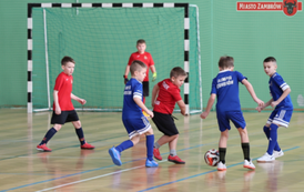 Piłkarskie emocje w Zambrowie! Relacja z Turnieju o Puchar Burmistrza 62