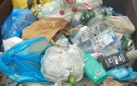 W budownictwie wielorodzinnym  mieszkańcy NIE segregują odpad&oacute;w 4