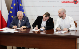 Zambr&oacute;w stawia na sport: Podpisanie um&oacute;w dotacyjnych ze stowarzyszeniami 13