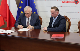 Zambr&oacute;w stawia na sport: Podpisanie um&oacute;w dotacyjnych ze stowarzyszeniami 15