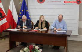 Zambr&oacute;w stawia na sport: Podpisanie um&oacute;w dotacyjnych ze stowarzyszeniami 21