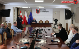 Zambr&oacute;w stawia na sport: Podpisanie um&oacute;w dotacyjnych ze stowarzyszeniami 24