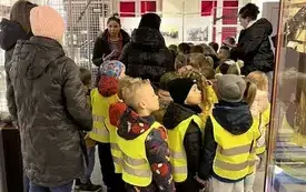 Galeria aktualności Wizyta Przedszkolak&oacute;w z MP3 w Regionalnej Izbie Historycznej MOK w Zambrowie 5