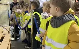 Galeria aktualności Wizyta Przedszkolak&oacute;w z MP3 w Regionalnej Izbie Historycznej MOK w Zambrowie 12