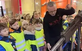 Galeria aktualności Wizyta Przedszkolak&oacute;w z MP3 w Regionalnej Izbie Historycznej MOK w Zambrowie 16