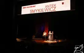 Galeria aktualności Antek Smykiewicz zaśpiewał z okazji Dnia Kobiet 29