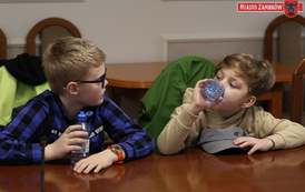 Wizyta uczni&oacute;w z SP nr 3 w Urzędzie Miasta Zambr&oacute;w 52