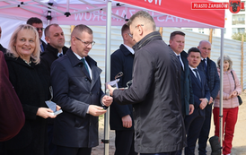 001 - symboliczne wmurowanie kamienia węgielnego ul. Magazynowa 8A 10 - 24.04.2026 r.  fot. J. Kurpiewska (173)