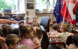 002 - Przedszkolaki z MP 1 z wizytą u Birmistrza 26.05.2026r. J. Kurpiewska (104)