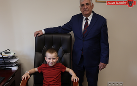 002 - Przedszkolaki z MP 1 z wizytą u Birmistrza 26.05.2026r. J. Kurpiewska (95)