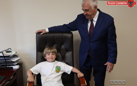 002 - Przedszkolaki z MP 1 z wizytą u Birmistrza 26.05.2026r. J. Kurpiewska (83)