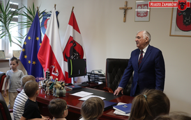 002 - Przedszkolaki z MP 1 z wizytą u Birmistrza 26.05.2026r. J. Kurpiewska (48)