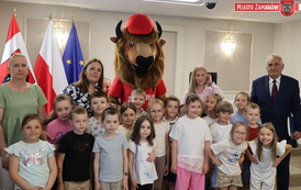 002 - Przedszkolaki z MP 1 z wizytą u Birmistrza 26.05.2026r. J. Kurpiewska (37)