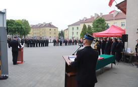 Powiatowe Obchody Dnia Strażaka w Zambrowie &mdash; Odznaczenia, Awanse i Wzruszające Chwile 18