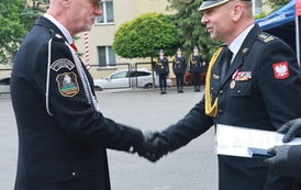 Powiatowe Obchody Dnia Strażaka w Zambrowie &mdash; Odznaczenia, Awanse i Wzruszające Chwile 38